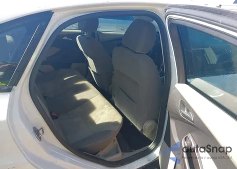 2013 Ford Focus Se z USA, uszkodzony, nr VIN 1FADP3F29DL151016